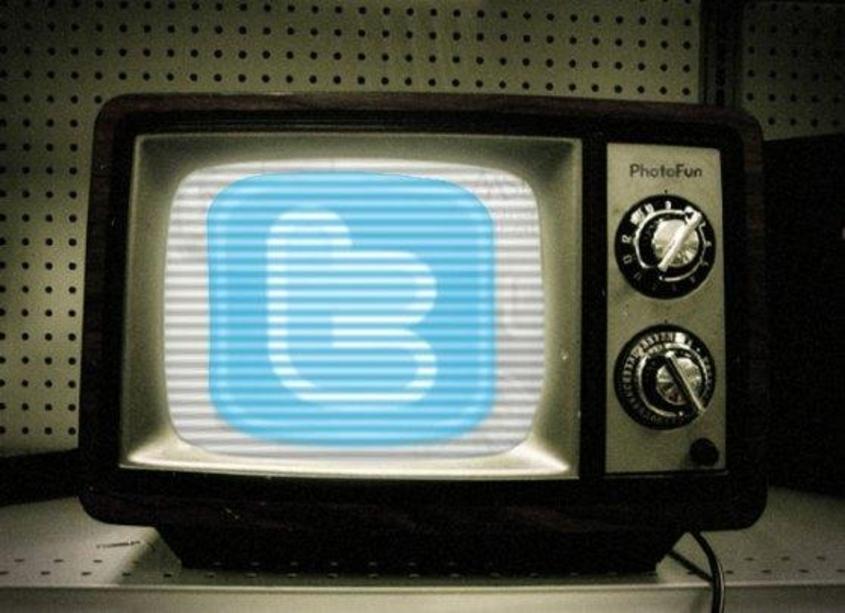 Tune in With Twitter Tune in With Twitter